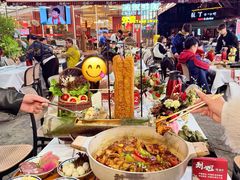 -刘姐啤酒鱼民族演艺餐厅(西街总店)