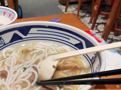-鑫花溪牛肉米粉(东环大润发店)