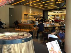 -星巴克臻选(上海合生汇1F店)