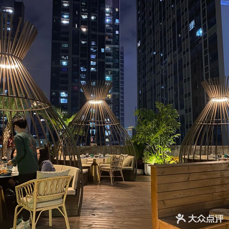 佛山探店｜泰国风情浓郁天台餐厅