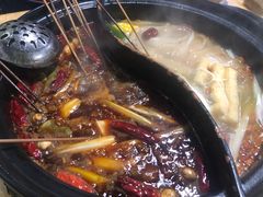 -灌县老妈砂锅串串香(万科红生活广场店)