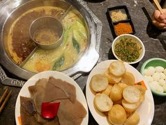 -佬土鹅肠火锅(解放路店)