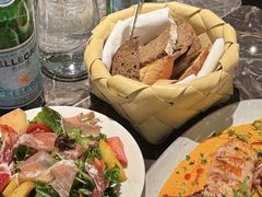 -LESCEDARS Brasserie Bistro香柏树
