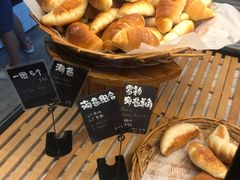 -Dough&Joe团憩(瑞虹天地月亮湾店)