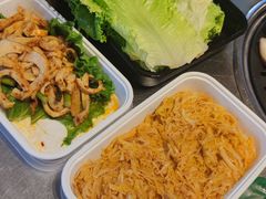肥牛酸菜-齐市马佳地摊烤肉