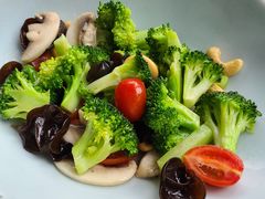 坚果时蔬-野蔓果·山野菜(西湖景区·龙井茶田店)