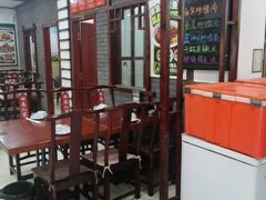 -湖南人家湘菜馆(镇江路店)
