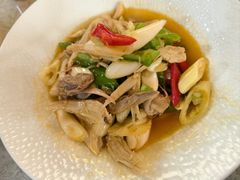 -汗腾格里·风味餐厅(新疆驻京办店)