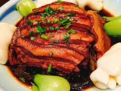 小黄蘑扣肉-海鲜码头·中国菜