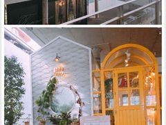 -ROAST coffee & eatery