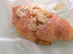 杏仁牛牛-流酥可心·牛乳蛋糕商店(禾祥西路店)