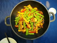 干锅带皮仔兔-院8里·少城记忆老川菜(宽窄巷子店)