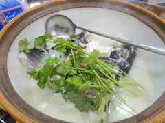 鱼头汤-宝荣鱼馆·临湖之宴(千岛湖店)