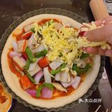 自制海鲜至尊披萨🍕