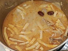 -喃喃椰·糟粕醋·椰子鸡火锅(七堡花园店)