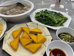 -银峰农庄·特色烧鸡·鲜无花果浸鸡