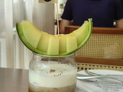 -Mark&Mars Restaurant