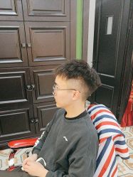 -豪帅男士理容馆