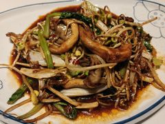 -嗨辣小聚·盘锦河蟹·海鲜烧烤龙虾(盘锦十年好店)