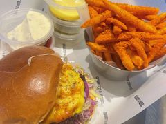 -TRIPS BURGER(大钟寺店)