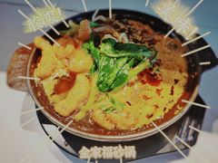 全家福砂锅-老新隆牛肉锅贴(新街口店)