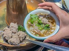 -洞庭洲·防空洞火锅·铜锅涮肉·烧烤(新百广场店)