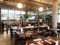 -ROAST coffee & eatery