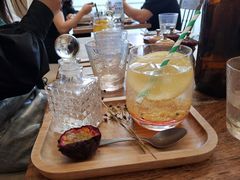 -FLOVIE FLORIST CAFE