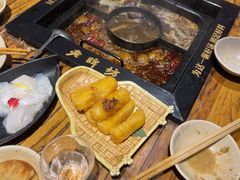 -老牌坊云南鱼豆花火锅(爱建店)