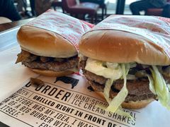 二重奏汉堡-FATBURGER 特富客汉堡(外交公寓店)