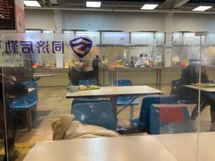 -同济大学本部学苑饮食广场