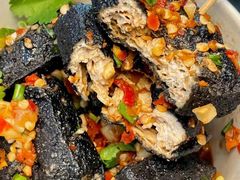 -黑色经典臭豆腐·湖南特产(步行街店)