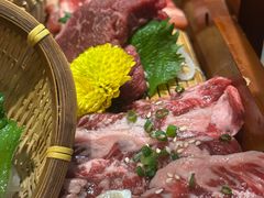 -山川小町·极番烧肉(新地假日广场店)