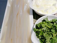 -闯关东牛排牛尾一锅香(龙源路店)