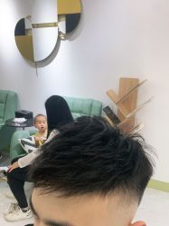 -发饰美男士增发补发假发定制店