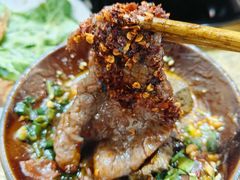 -渝嘴小老弟老火锅(华新村店)