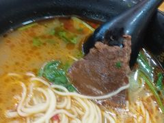 -志权牛肉面(灵山路店)