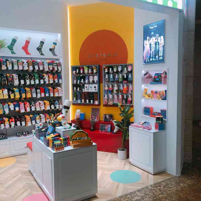 happy socks-"被鲜艳的颜色吸引,加上帮先生买双好穿点的.