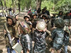 -亲兄弟真人CS团建拓展基地