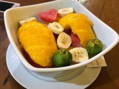 -Jonah's Fruit Shake & Snack Bar