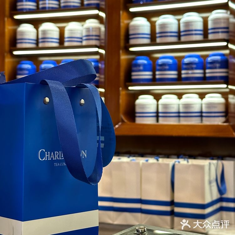 深圳湾红茶公司万圣节限定奶茶😄