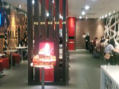-麦当劳(汉口火车站候车室店)