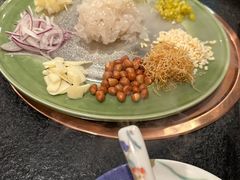 -得意咚瓜·顺德鱼生·冬瓜火锅(深圳首店)