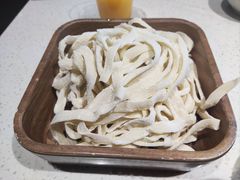 -牛村来人潮汕牛肉火锅(西单店)