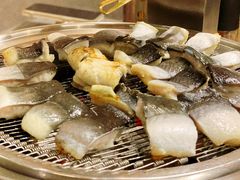 -围炉肉舍丹东海鲜烤肉·烤活鳗(步行街店)