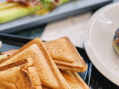 虾肉姜汁煮肉饼吐司-La Maison 夜来香(进贤路店)