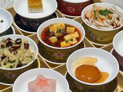 -阿瓦山寨·湘菜现炒·剁椒鱼头王(咸阳总店)