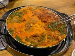 土豆排骨火锅-喇喇排骨火锅·传统韩式脊骨汤(望京西园总店)