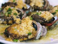 蒜蓉粉丝蒸鲍鱼-三亚火车头万人海鲜广场