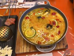 -神府路壹号·海鲜烧烤·砂锅粥·锅物(三坊七巷店)